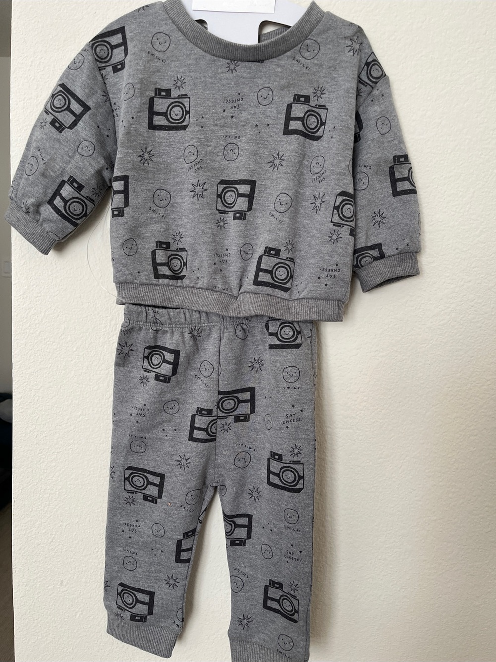 Cat & Jack Grey Camera-Print Pajama Set